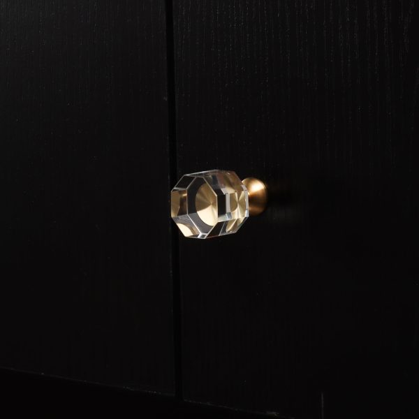 acrylic knob insitu 3