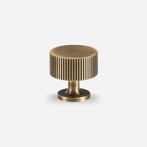 Celle Antique Bronze Knob 3